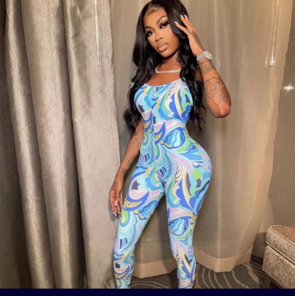 Stirrup jumpsuit - Picture 1 of 3